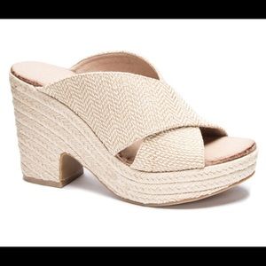 Chinese Laundry Quay Wedge Sandal - Neutral 8.5 (Never Worn)